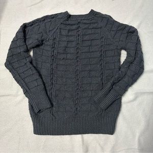 GREY CABLE KNIT SWEATER